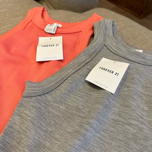 (2) Forever 21 Bodysuits - Picture 4 of 7